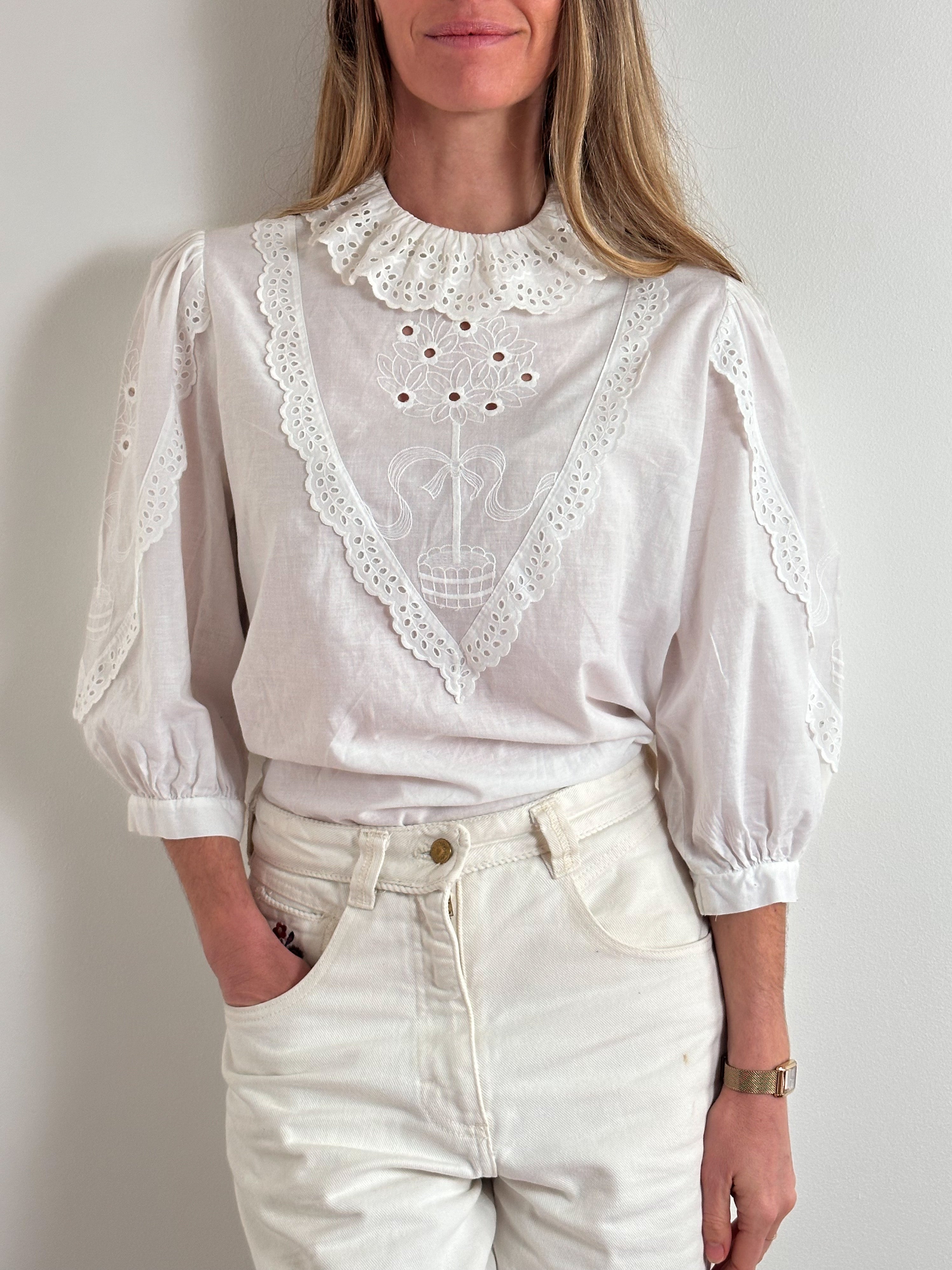 Romantic Eyelet Embroidery Blouse